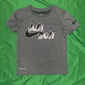 Nike Kids Dark Gray Just Do It T-Shirt size XS- 4